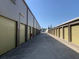 Top reasons to use short term storage units