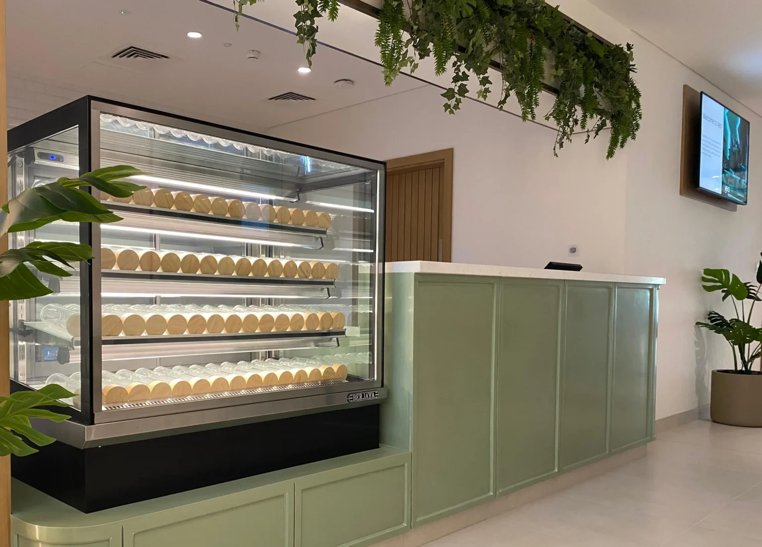 Why You Should Design a Kitchen with a Solid Surface Countertop